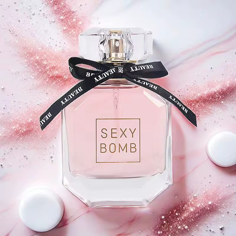 AMS – “Rose Bomb” Eau de Parfum Femme | Brume Sensuelle Fruitée & Florale | Élégance Sexy & Tenue Long