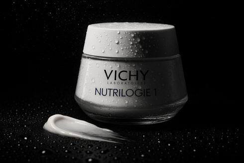 Vichy Nutrilogie 1 fond noir gouttes d'eau - crème hydratante vitamine E texture fraîche