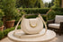 Sac blanc luxueux sur balcon jardin